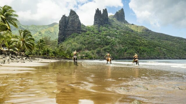 P2_NUKUHIVA_00332_NUKUHIVA_GrgoireLeBacon-8192×5464