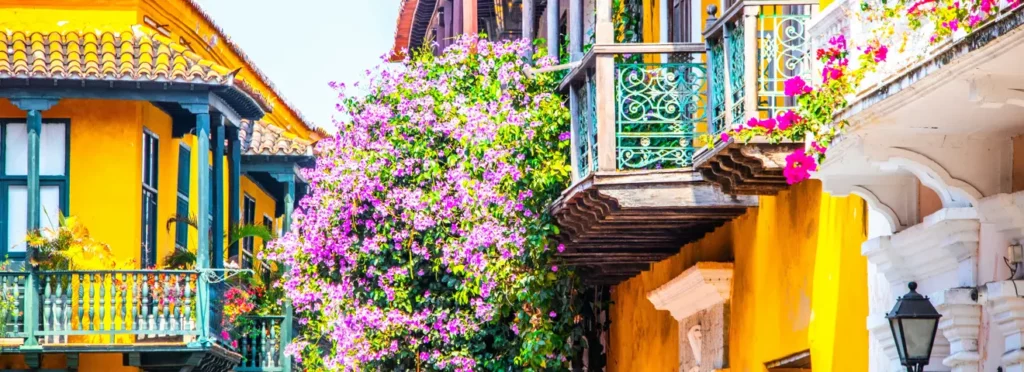 cartagena-colorful-houses