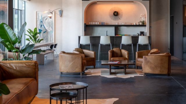 LGU_8139-HDR-Venice-Beach-interior-LR-3x-4–scaled